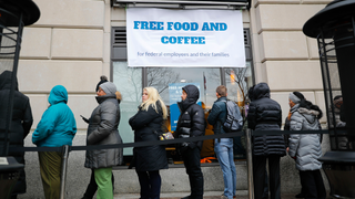 GoFundMe Kicks Off Campaign to Help Government Workers Affected by Trump's Shutdown